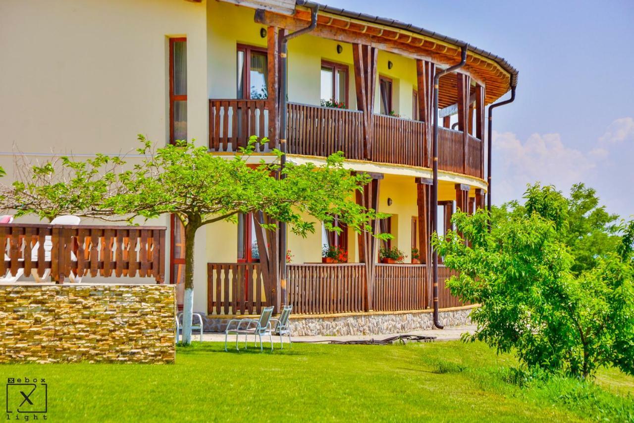 Pensiunea Casa Buna Girbova Exterior photo